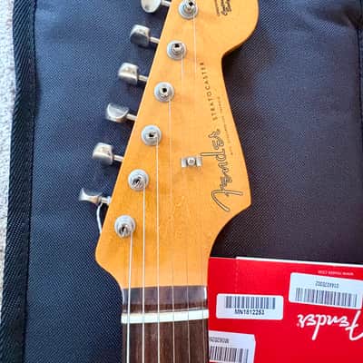 Fender Vintera II Road Worn '60s Stratocaster 2024 - 2026 - Lake Placid Blue image 3