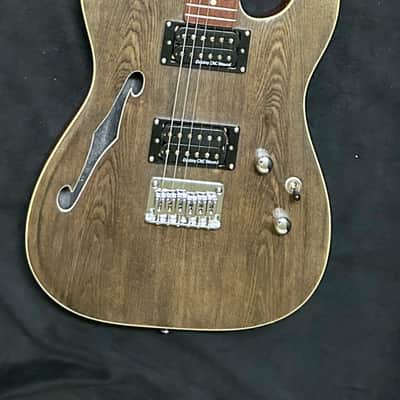 IYV Semi Hollow 2025 - Woodgrain image 4