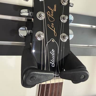 Gibson Les Paul Studio with Fretboard Binding 2019 - Dark Cherry Burst image 4