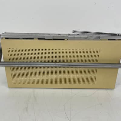 Bang & Olufsen - Beolit 700 - Portable Radio image 9