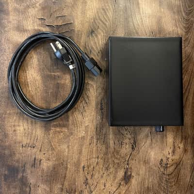 Stellar Microphones CM-5 Tube Microphone package with shock mount and case image 17