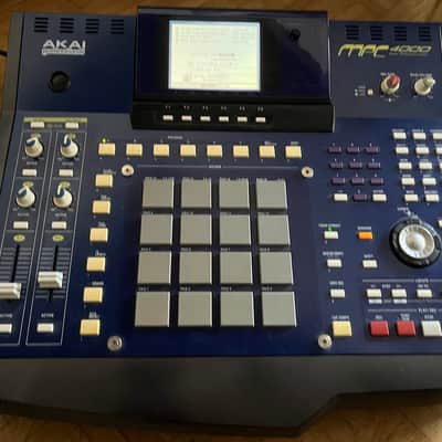 Akai MPC4000 Music Production Center 2002 - 2007 - Blue image 2