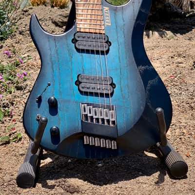 Kiesel OM6L 2018 - Aqua blue raw tone satin with black burst image 2