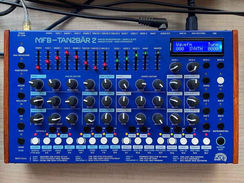 MFB Tanzbar 2 2018 - Blue image 1