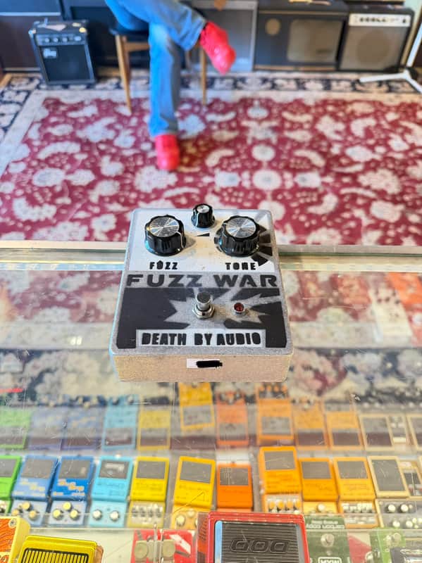 Death By Audio Fuzz War