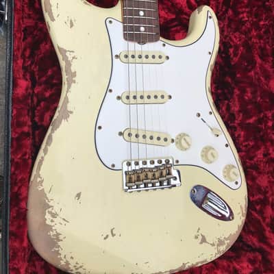 2022 Fender Custom Shop 1967 Stratocaster Heavy Relic Aged Vintage White image 2