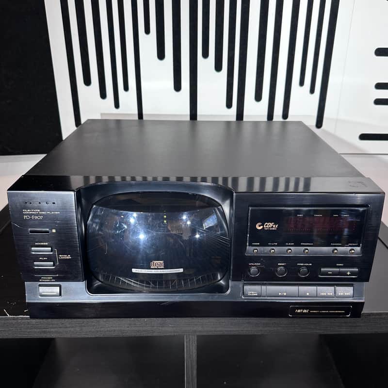 Pioneer PD-F907 November 1998 - Black