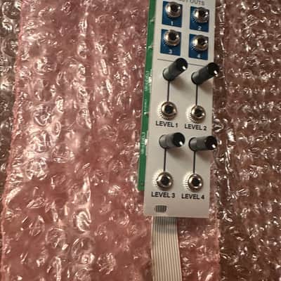 Intellijel Dubmix Mini Expander Eurorack Synth Module 2015 - 2017 - Silver image 3