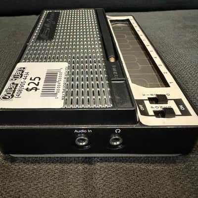 Stylophone S1 Synth 2000/2010s - Black and chrome image 3