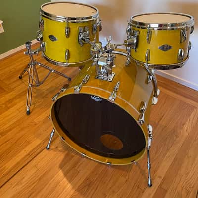 Yamaha Beech Custom Drum Set image 2