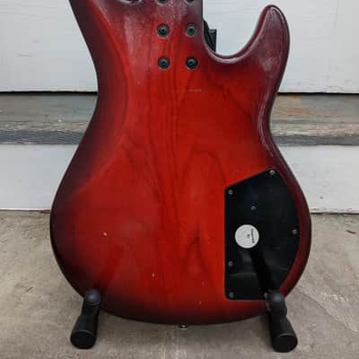 Left-handed G&L L-2000 Tribute Bass refinished in cinnamon sunburst image 4