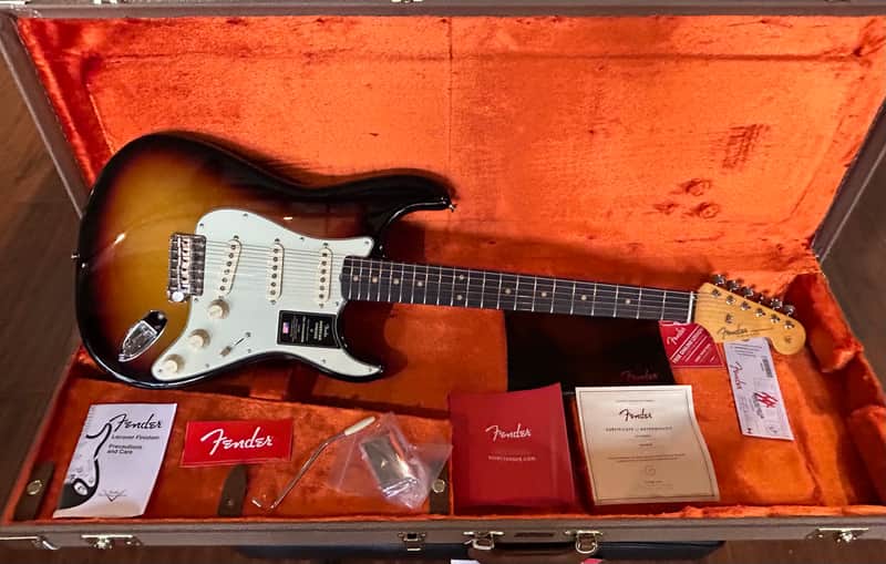 Fender American Vintage II 1961 Stratocaster - Sunburst /8lbs. 4.7oz. #V2443048 image 1