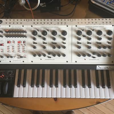 Tom Oberheim TWO VOICE PRO analog synthesizer White/black image 1
