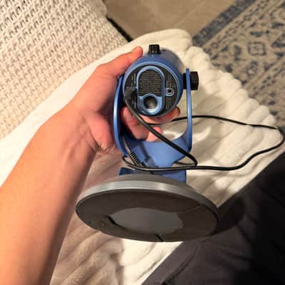 Blue Yeti Multipattern USB Microphone 2010s - Blackout Blue image 2