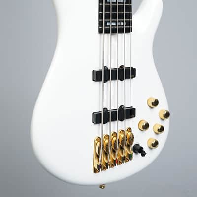 Yamaha BBNE2 Nathan East - White image 2