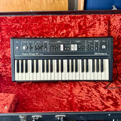 Roland RS-09 analog string synthesizer 1970’s - Organ/ strings 09 original vintage MIJ japan