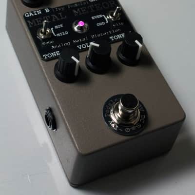Ivy Pedals Metal Meteor analog metal distortion - Vintage Brown 2026 image 2