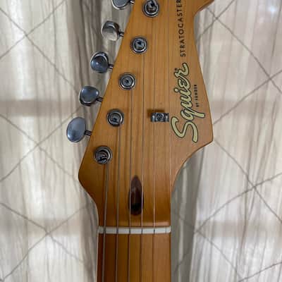 Squier 40th Anniversary Stratocaster, Vintage Edition 2022 - Satin Sea Foam Green image 3