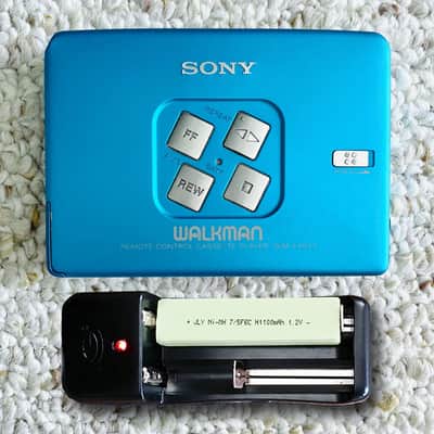 Sony WM-EX633 Walkman Cassette Player, Excellent Rare Blue ! Tested & Working ! image 1