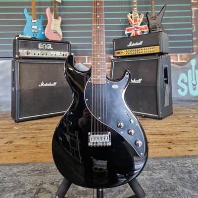 Line 6 Variax 300 Gloss Black 2005 Modelling Electric Guitar image 1