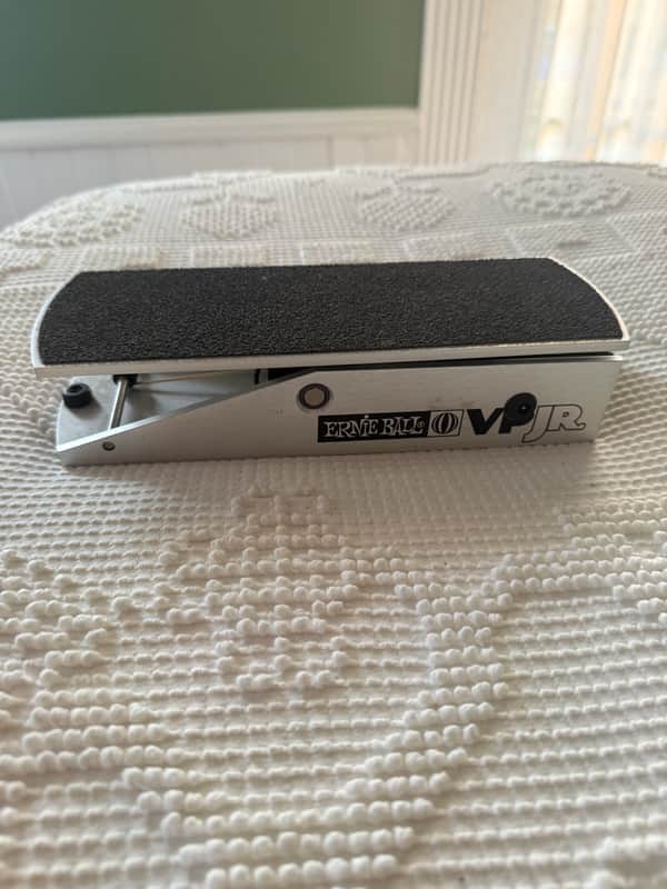 Ernie Ball VPJR Tuner