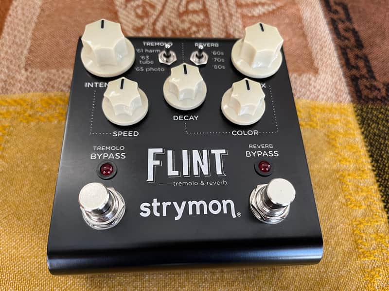 strymon FLINT トレモロ & リバーブ V1 Strymon Flint Reverb and Tremolo V1 | Reverb Canada