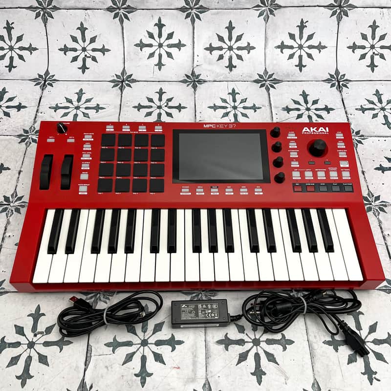 Akai MPC Key 37 Standalone Workstation Synthesizer image 1