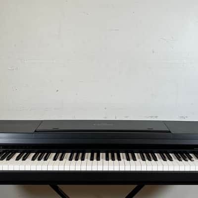 Yamaha CLP-350 Clavinova Piano image 3