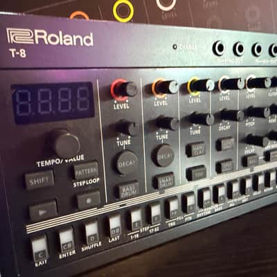 Roland T-8 AIRA Compact Beat Machine image 1
