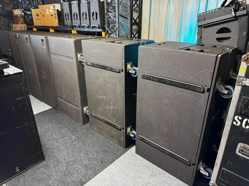 L'Acoustics SB28