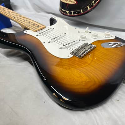 Fender 60th Anniversary American Vintage 1954 Stratocaster Strat Electric Guitar 2014 with Hard Case - 2-Color Sunburst image 19