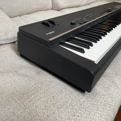 Yamaha CP4 Wooden Key Stage Piano 2014 w Pro ATA Anvil Case | Reverb