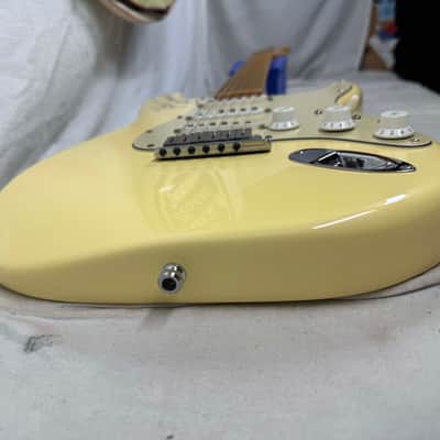 Fender Yngwie Malmsteen Signature Stratocaster Guitar with Case - signed! 1992 - Vintage White / Maple neck image 17