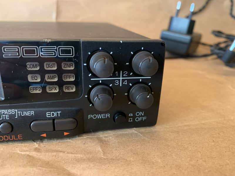 Zoom 9050 Advanced Instrument Effects Processor 90s VGC with p/s