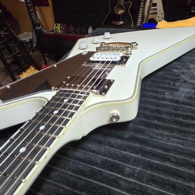 Epiphone Tommy Thayer Signature "White Lightning" Explorer image 14