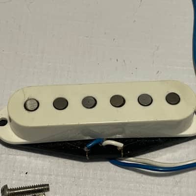 1991 90's USA Fender American Standard Stratocaster White Middle Single Coil Guitar Pickup 6.06k image 2