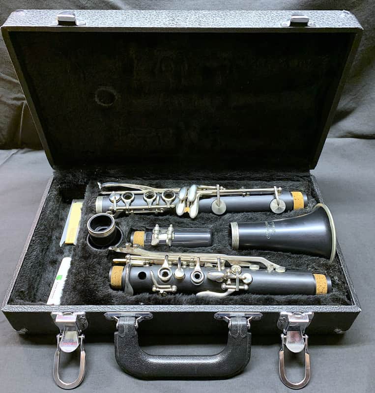 Antigua Winds Student Model Bb Clarinet Outfit image 1