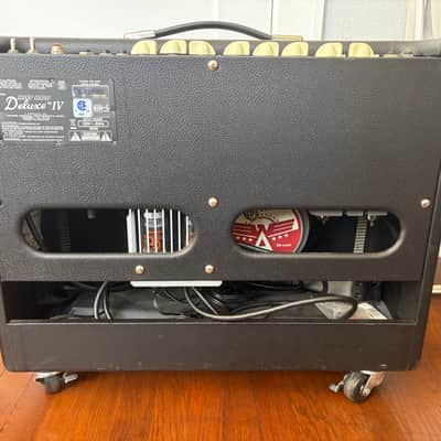 Fender Hot Rod Deluxe IV 3-Channel 40-Watt 1x12" Guitar Combo 2018 - Present - Black image 3