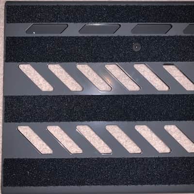 Gator GPB-BAK Large Aluminum Pedalboard with Carry Bag image 3
