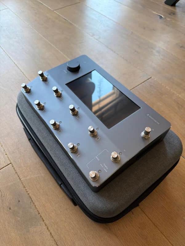 Neural DSP Quad Cortex 2021 - Present - Gray + Gig bag imagen 1