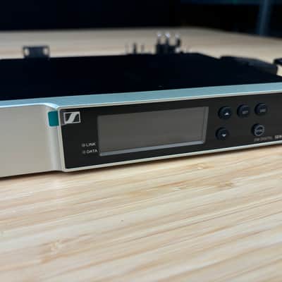 Sennheiser EW835-S Wireless Handheld Microphone System image 3