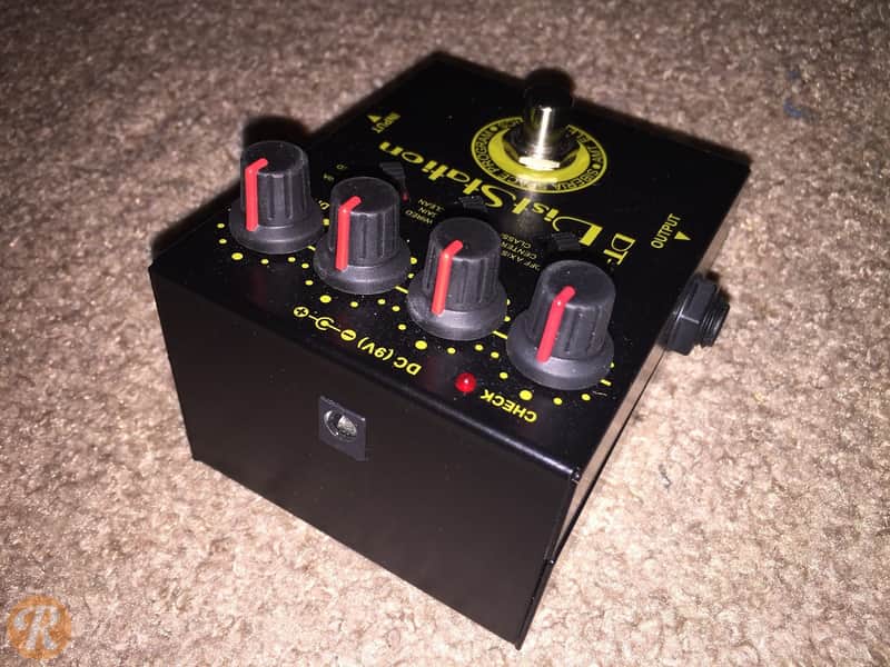 AMT Electronics Distortion Station DT-2 image 2