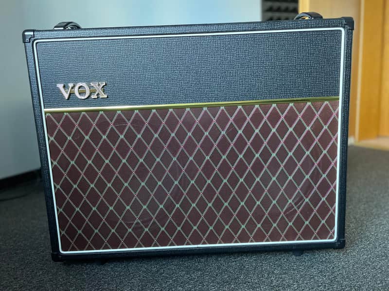 VOX V212C 2x12'' Cabinet, Lautsprecher Greenbacks top image 1