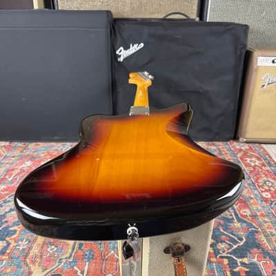 *Video* Fender Traditional II 60's Jaguar Alder 3 Tone Sunburst - 2017 image 21