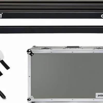 Pedaltrain Classic 2 Pedalboard, 24" x 12.5" w/ Tour Case image 1
