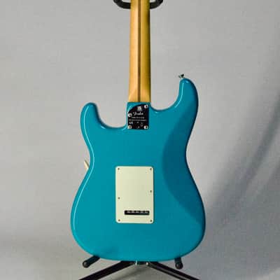 Fender American Professional II Stratocaster with Rosewood Fretboard 2020 - Present - Miami Blue image 17