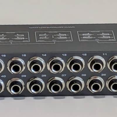 Samson S-Patch Plus 48-Point Audio Patchbay - Blue image 6