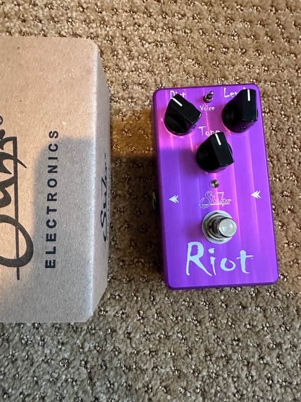 Suhr Riot