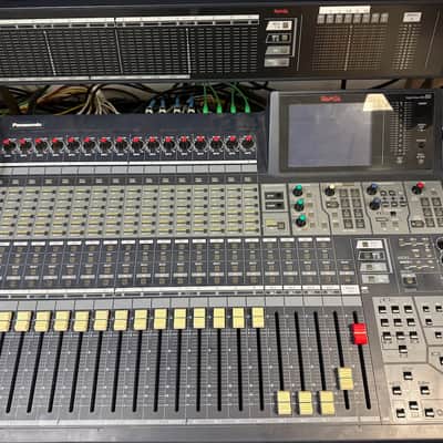 Ramsa WR-T812 12-Channel 8 Bus Mixer w/ Meter Bridge & Roadcase