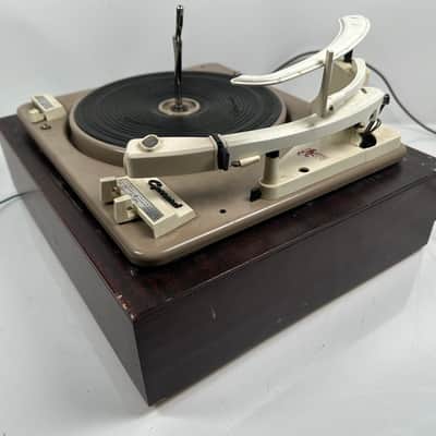 Vintage Garrard 210 Turntable / Record Player image 8